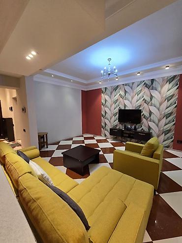 Günlük kirayə mənzillər: 2 otaqlı — 3