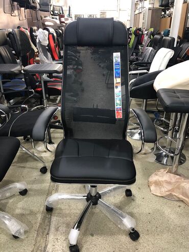 Ofis və oyun kresloları: Yeni, Təkərli, Qolları tənzimlənmir, Dəri — 2