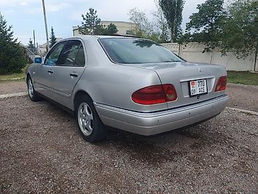 авто за 100 тысяч: Mercedes-Benz E-Class: 1997 г., 3 л, Автомат, Дизель, Седан — 4