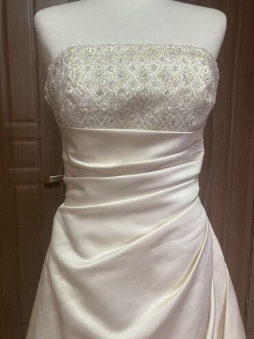 Свадебные платья: Свадебное платье, Со шлейфом, Атлас, Б/у — 6