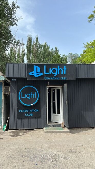готовый бизнес playstation: Продаётся обьявление вместе с 4-мя диванами для клуба Sony