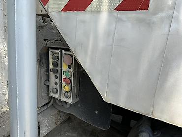 Yük maşınları: Kommunal məqsədli zibildaşıyan xüsusi texnika, 2007 il, motor 2.4 l, İşlənmiş — 9