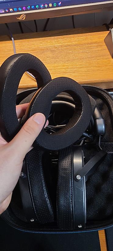 Наушники: Полноразмерные, HiFiMan, Б/у, Проводные, Классические — 10