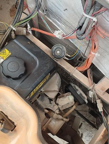 Microcar: Microcar : 2025 г., Электромобиль — 11