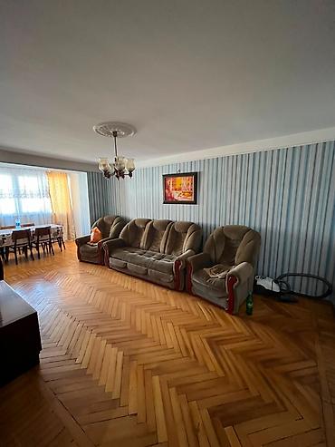 Mənzillər: Yasamal rayonu, Elmlər metrosu yaxınlığı, Musabəyov Parkının yanında — 3