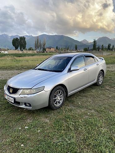 2 8: Honda Accord: 2003 г., 2 л, Механика, Бензин, Седан — 5