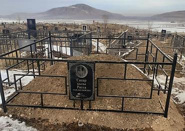 Металлические заборы: Памятники и ограды для захоронений. - Памятник в форме сердца — 17