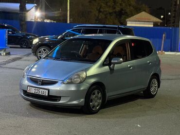 Honda: Honda Fit: 2005 г., 1.3 л, Автомат, Бензин, Хэтчбэк