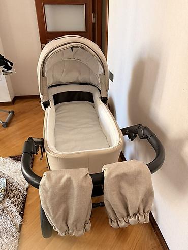 Modullu arabalar: Uşaq arabası 2‑də‑1 (körpə beşiyi + oturacaq bloku) Adamex markasıdır — 12