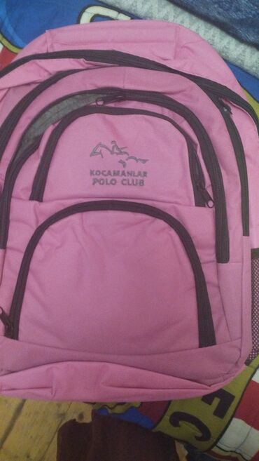Boşqablar: Məhsul: İki ədəd gündəlik bel çantası 1) KOCAMANLAR POLO CLUB –