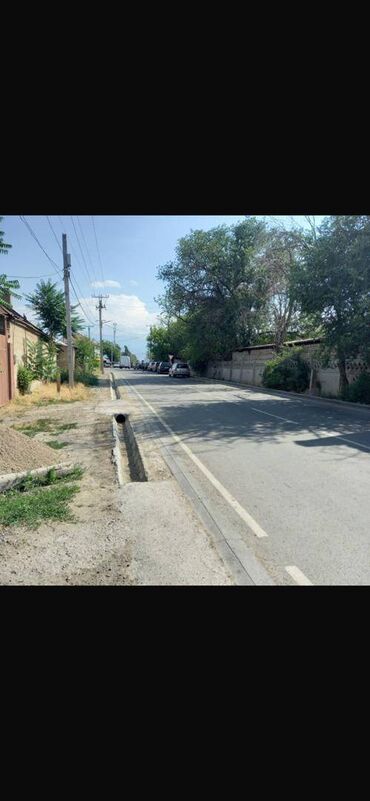 кабинет маникюра в аренду: Сатам Дүкөн 230 кв. м, Жаңы ремонт, Кондиционери менен, 1 кабат