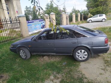 авто в рассрочку без первоначального взноса: Mazda 626: 1989 г., 2 л, Механика, Бензин, Хэтчбэк