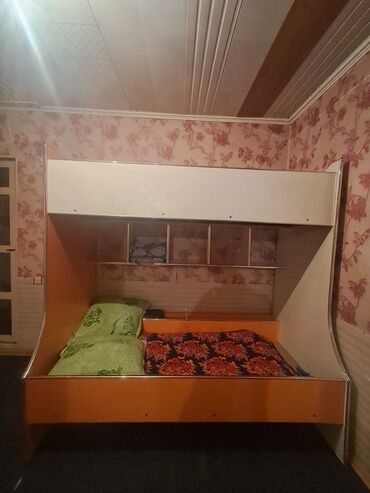 детские двухъярусные кровати со столом: Эки ярустуу керебет, Колдонулган, Жылдырма системасы бар