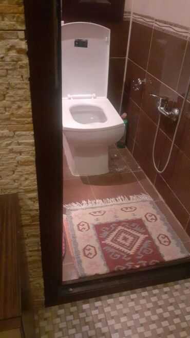 Uzunmüddətli kirayə mənzillər: ,Nesimi metrosunun yaninda 5 mərtəbənin,3-cü mərtəbəsində,2 otaqdan 3 — 8