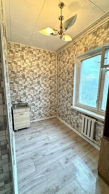 999: 1 комната, 36 м², 105 серия, 4 этаж — 7