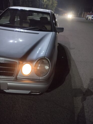бочок радиатора: Mercedes-Benz SL 320: 1997 г., 3.2 л, Автомат, Бензин, Седан