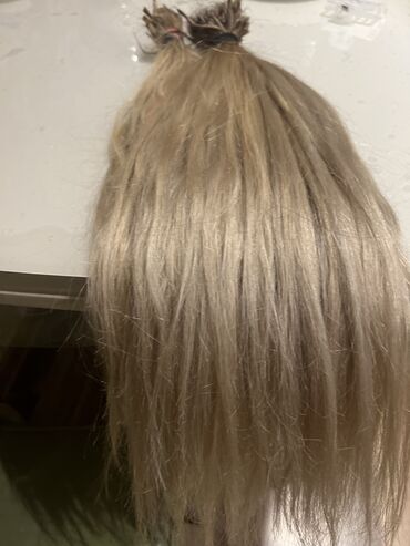 Təbii saçlar, pariklər: Qaynaq saçlar, Təbii — 9