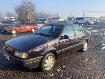 Volkswagen: Volkswagen Passat: 1991 г., 1.8 л, Механика, Бензин, Седан — 1
