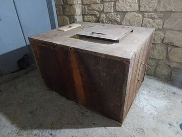 бак из нержавеющей стали: Бак, Металл, 1000 л. л, Самовывоз