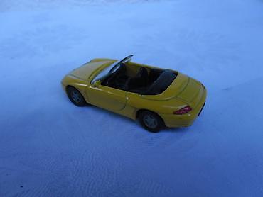range rover igracka: Siku Porsche 911 oko 1/60,izgreban — 3