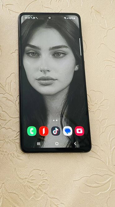 samsung s26 edge qiymeti: Samsung Galaxy A52, 256 GB, rəng - Qara, Barmaq izi, İki sim kartlı, Face ID