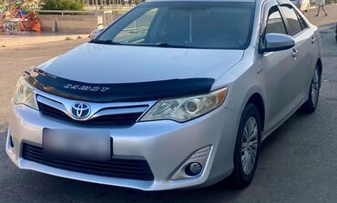 камри продаю: Toyota Camry: 2013 г., 2.5 л, Вариатор, Гибрид, Седан