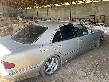 электромобиль w6: Mercedes-Benz E-Class: 2000 г., 2.6 л, Автомат, Бензин, Седан — 4