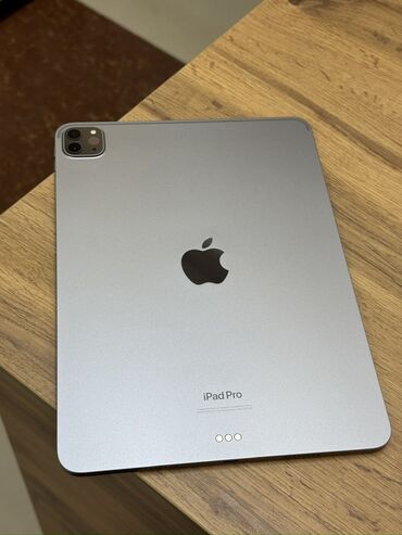 ipad купить бишкек: Планшет, Apple, Классический цвет - Серебристый