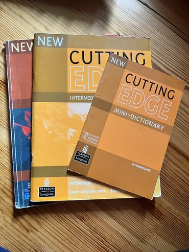 Digər kitablar və jurnallar: Книги Разные от 1-3-7 манат ( у некоторых обложки размятые но внутри — 6