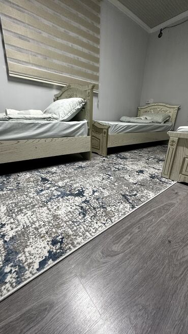 Посуточная аренда комнат: 400 м² — 11