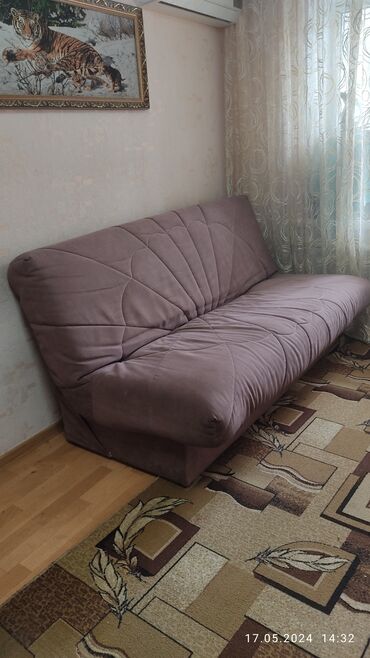 советский мебель: Диван-кровать, цвет - Коричневый, Б/у