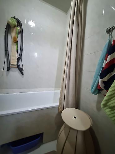 алмааты: 3 комнаты, 70 м², Улан мкр 106 серия, 6 этаж, Старый ремонт — 7