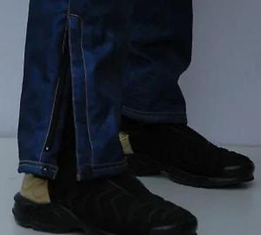 Farmerke: Muške farmerke tamnoplave boje sa ravnim nogavicama, idealne za — 22