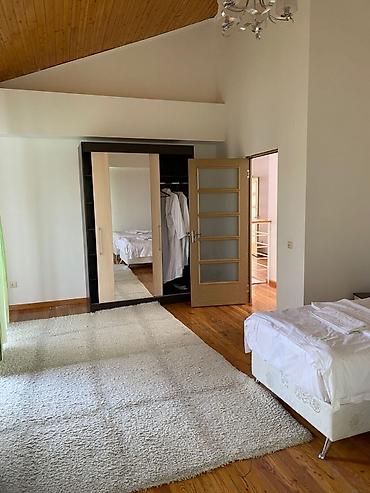 Продажа коттеджей и домов: Продаётся шикарный коттедж на 1ой линии в городе Чолпоната. площадь — 9