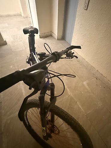 böyük velosiped: Idyal veziyyetde polis qorxudandir cemi 1 dene qezasi var yungul — 3