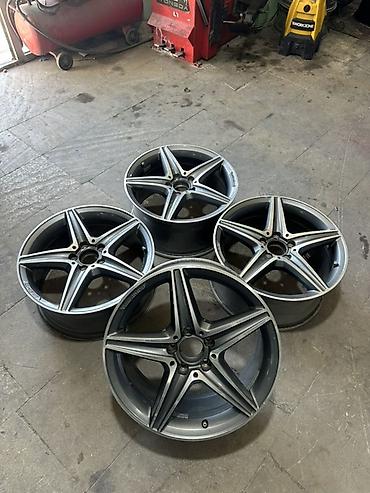 bmw disk type 1: R 18 amg paket. İdeal vezzyetde barter var. 4 ədəd yüngül lehimli disk — 1