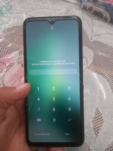 Infinix Hot 30 Play, 128 ГБ, цвет - Черный, С документами