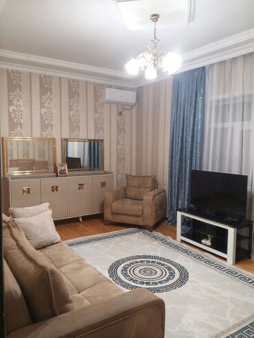 недвижимость в кусарах: Zabrat 2,yola yaxin3 otaqli ev,80 kv,qaz,internet,su,ishiq1.7