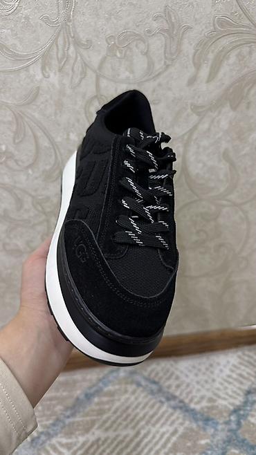 угги: Кроссовки, 40, 39, 39.5, UGG, Новый, цвет - Черный, Самовывоз — 1
