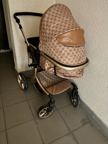 детская коляска prego: Коляска, цвет - Коричневый, Б/у