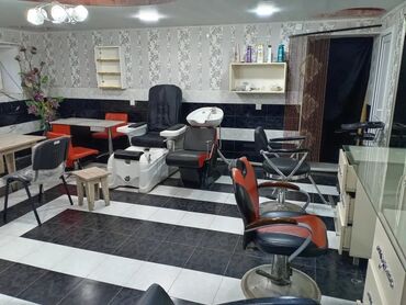 qarin eritmek üçün masaj: Qadın saç ustaları | Ziyafət saç düzümləri