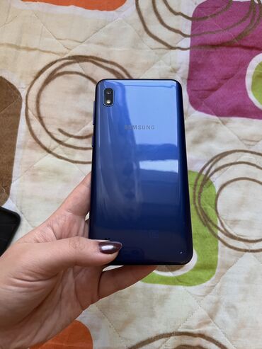 Samsung: Samsung A10, 32 ГБ, цвет - Синий, Две SIM карты