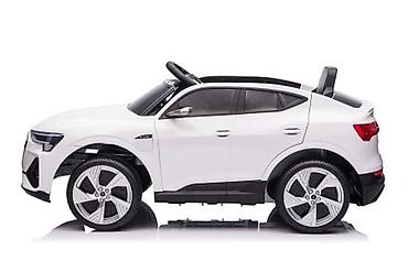 bermude lacoste: LICENCIRANI AUDI E-TRON SPORTBACK – beli električni auto za decu — 3