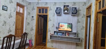 Uzunmüddətli kirayə mənzillər: 4otaqlı mənzil – klassik üslubda, tam mebellə - Geniş və işıqlı qonaq — 2