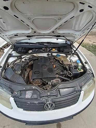 салон машины: Volkswagen Passat Variant: 1999 г., 1.6 л, Механика, Бензин, Универсал — 7