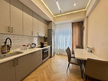 town: 3 комнаты, 80 м², Ак-Кеме Элитка, 2 этаж, Евроремонт — 3