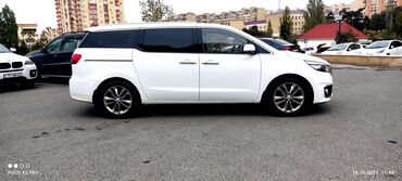 Kia: Kia Carnival (ağ rəng, miniven) - Geniş 9 yerlik salon, ailə və uzun — 3