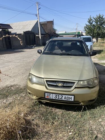 аренда машины под выкуп: Daewoo Nexia: 2009 г., 1.5 л, Механика, Бензин, Седан