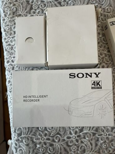 maşın ucun manitor: Yepyenidir heç işlənməyib ön və arxa kamera.Məhsul: SONY 4K Ultra HD