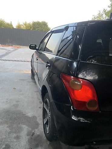 step vagon: Toyota Ist: 2003 г., 1.5 л, Автомат, Бензин, Хэтчбэк — 6